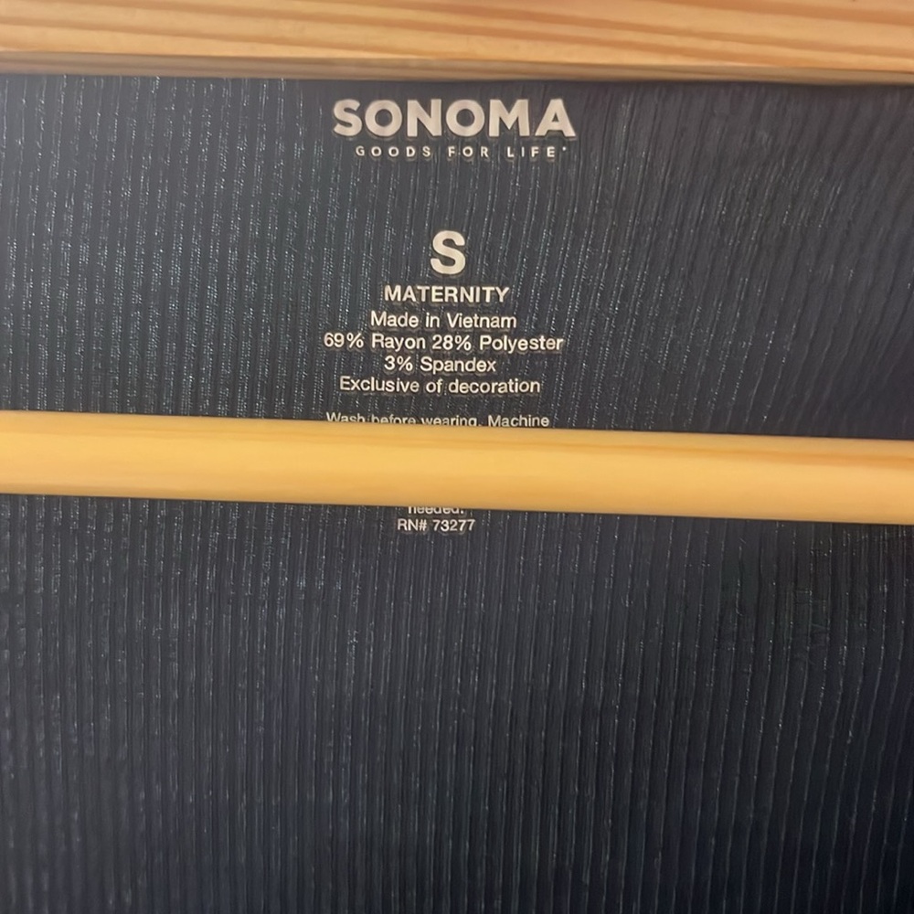 Sonoma Maternity Shirt - Picture 2 of 2